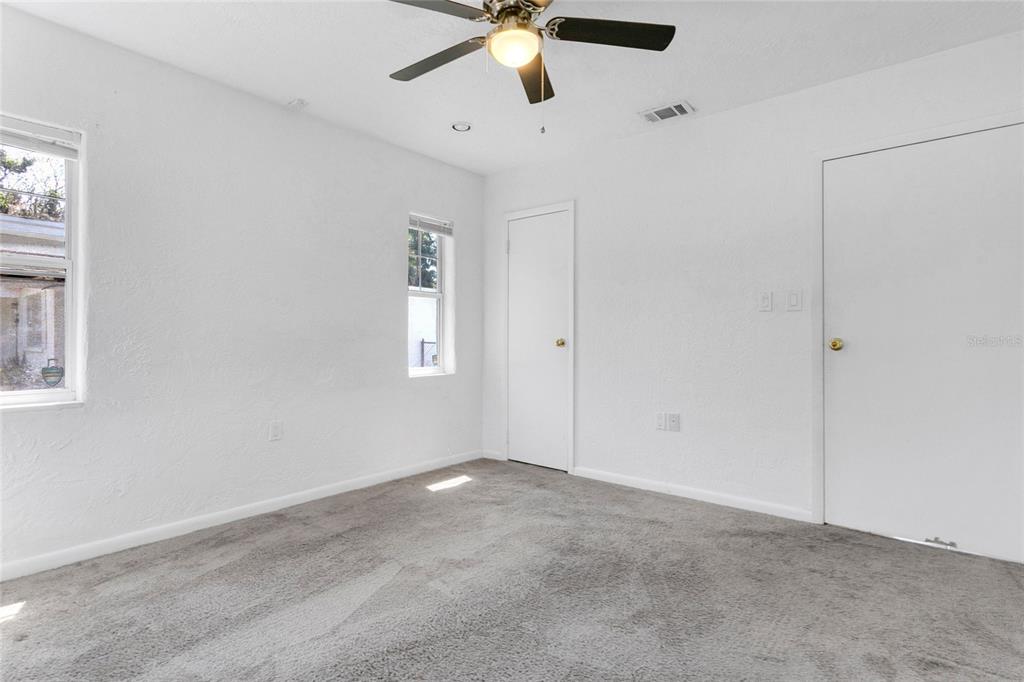 2482 ROXBURY ROAD gallery image #11