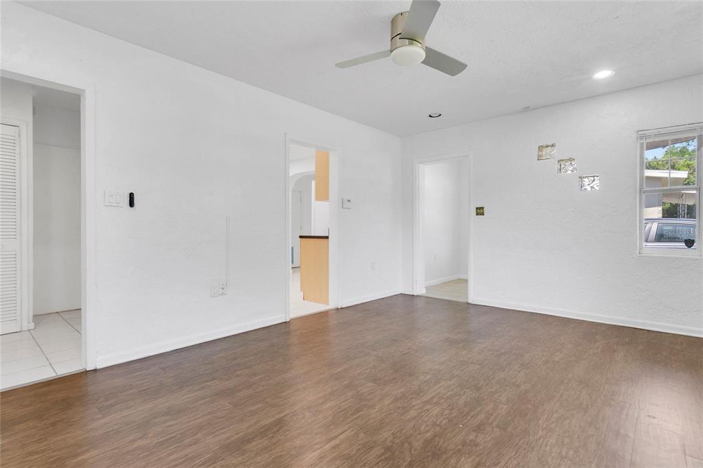 2482 ROXBURY ROAD gallery image #7