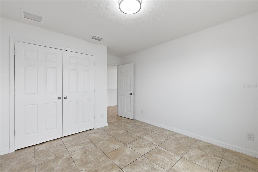 652 SAMUEL PLACE gallery image #19
