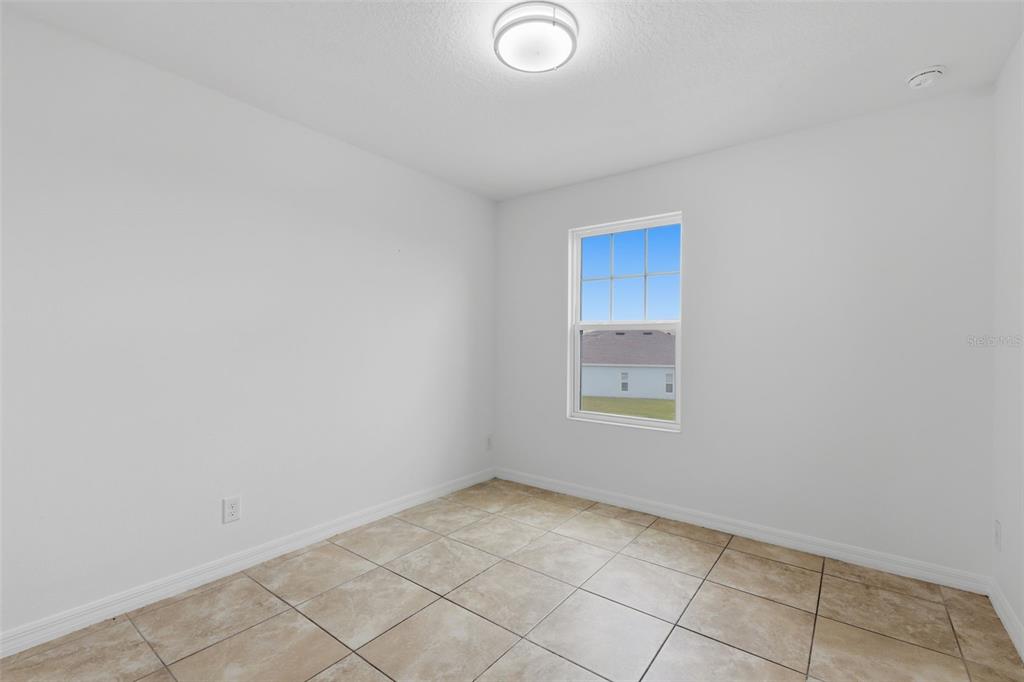 652 SAMUEL PLACE gallery image #24