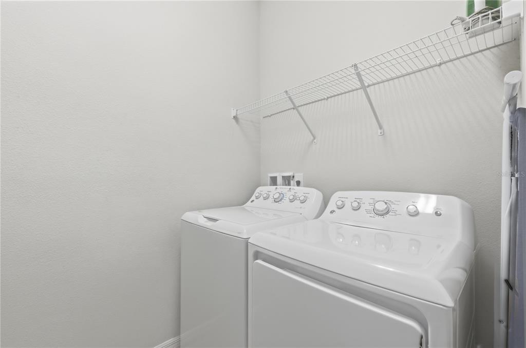 8956 ZURICH LANE gallery image #11