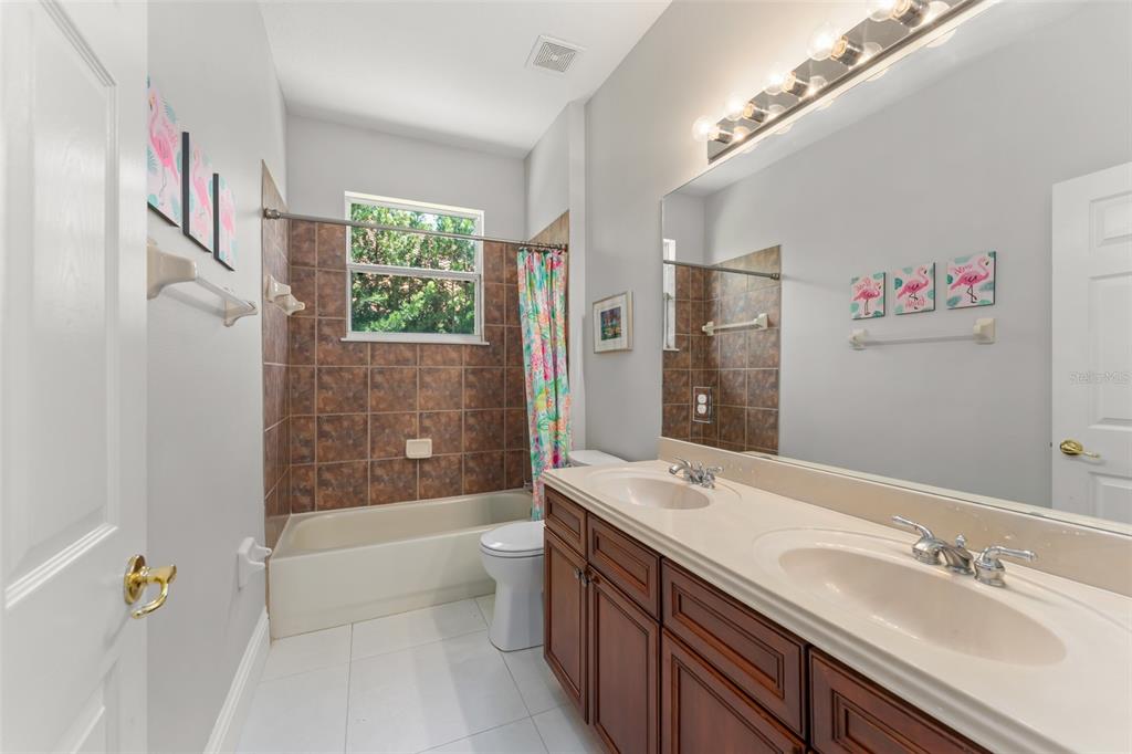 1317 GLENHEATHER DRIVE gallery image #23