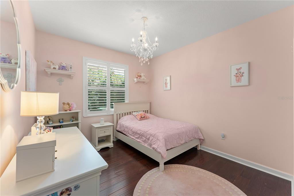 1317 GLENHEATHER DRIVE gallery image #24