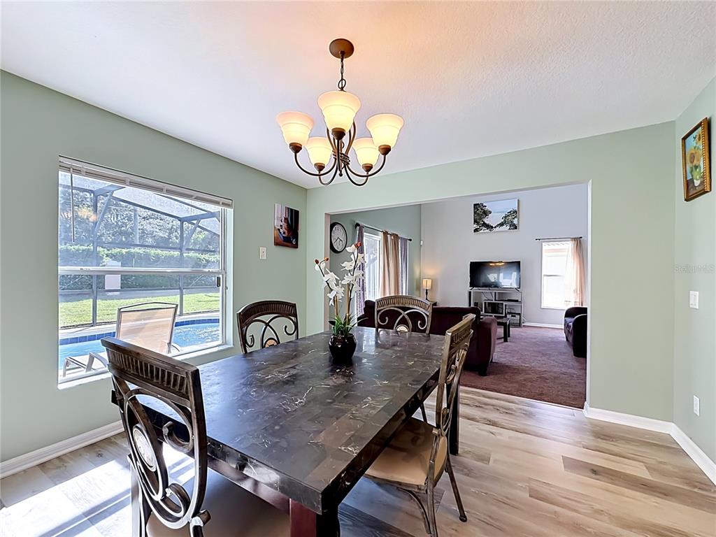 135 ROBIN ROAD gallery image #19