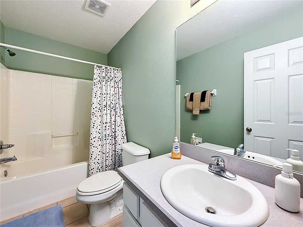 135 ROBIN ROAD gallery image #39