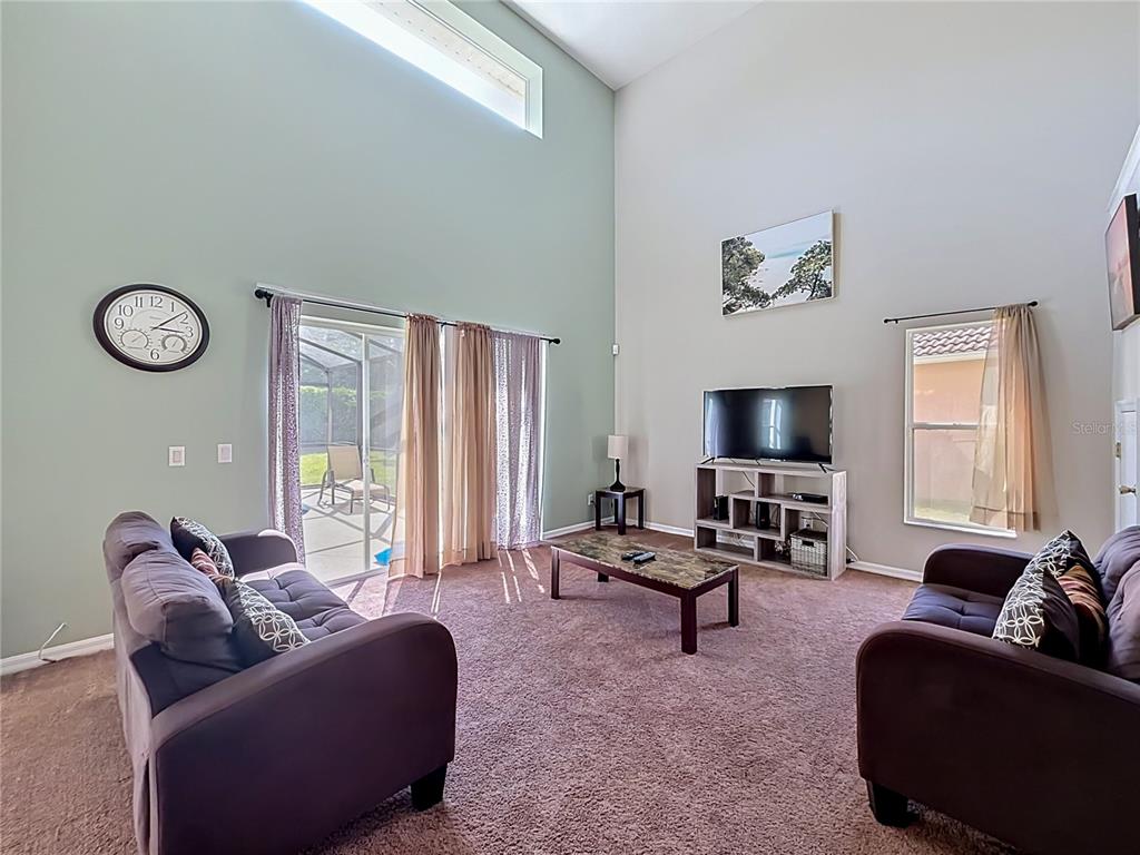 135 ROBIN ROAD gallery image #7