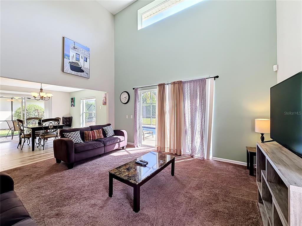 135 ROBIN ROAD gallery image #8