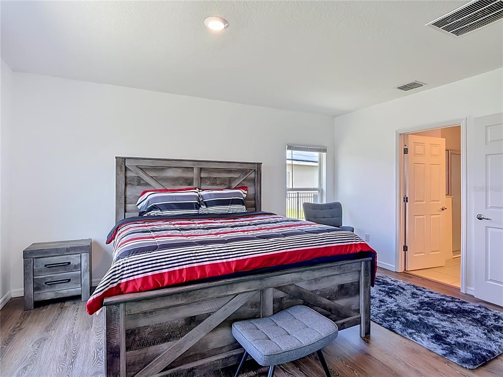 417 BLUE LAKE CIRCLE gallery image #16