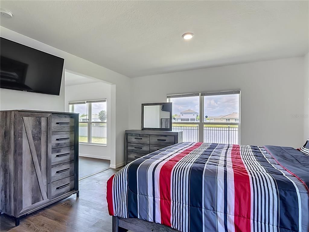 417 BLUE LAKE CIRCLE gallery image #19