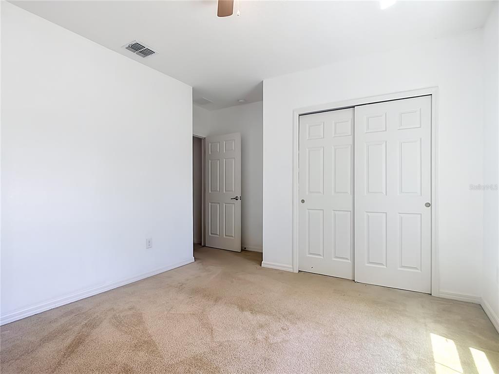 417 BLUE LAKE CIRCLE gallery image #27