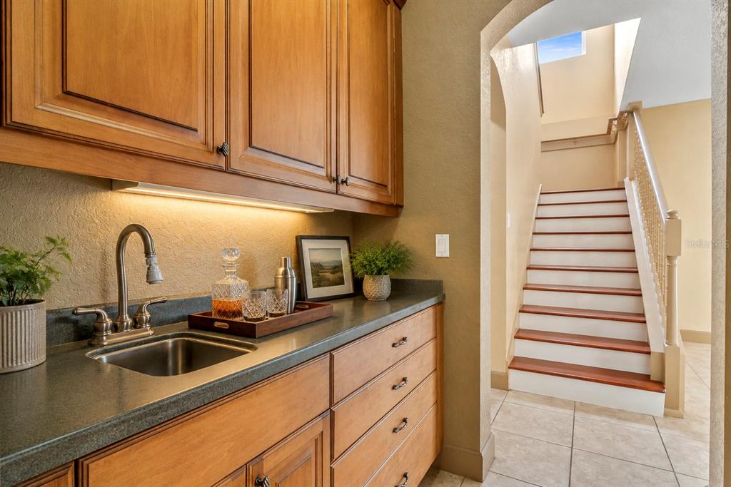 3463 FOREST RIDGE LANE gallery image #32