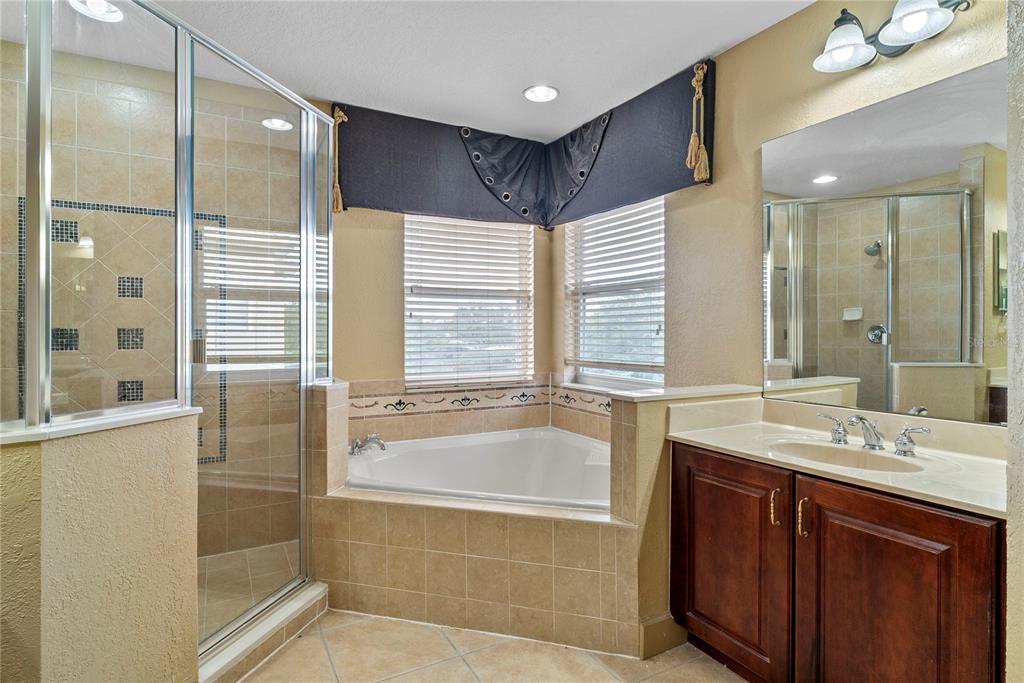 3463 FOREST RIDGE LANE gallery image #38