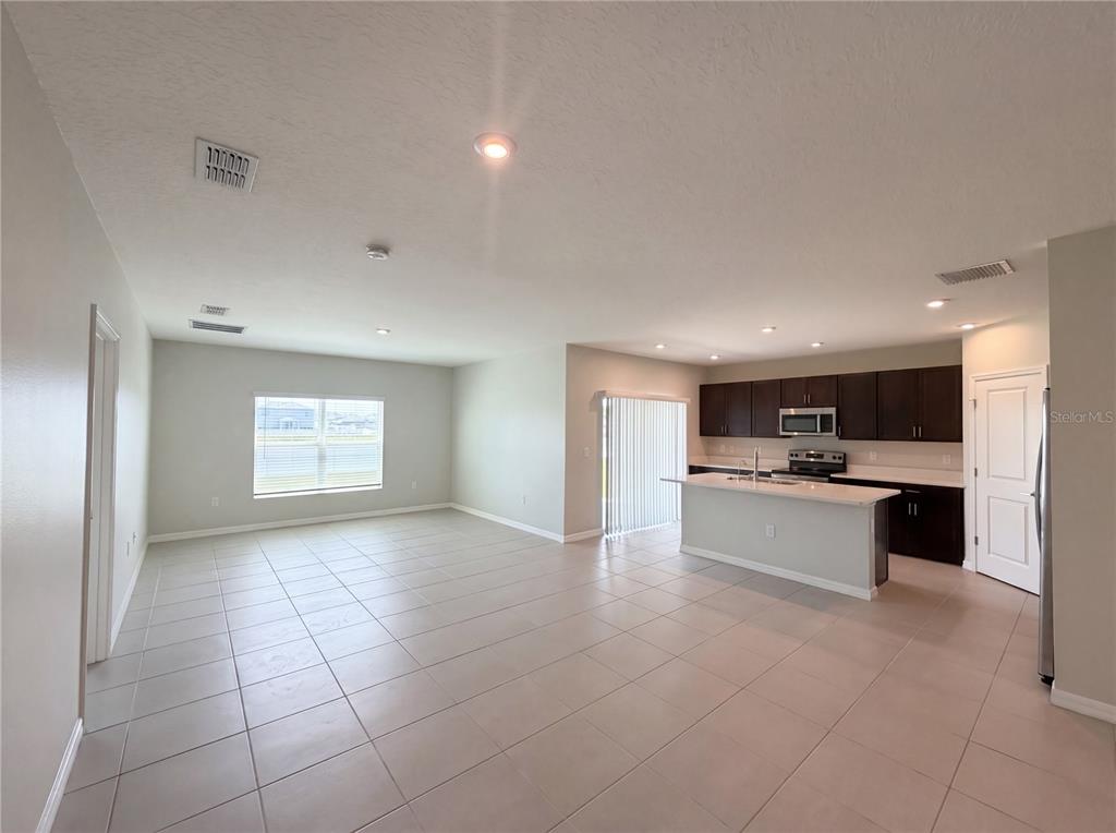 221 AQUAMARINE LANE gallery image #8
