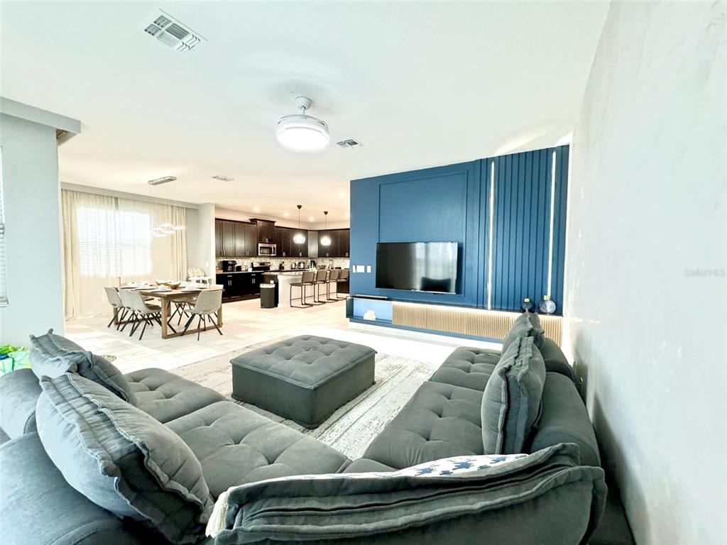 4775 KINGS CASTLE CIRCLE gallery image #14
