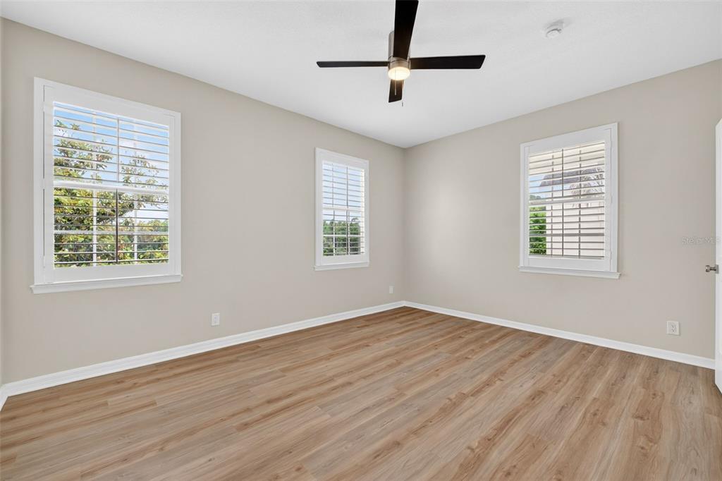 506 GREENBRIER AVENUE gallery image #35