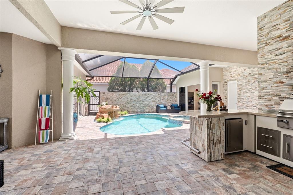 133 HARRINGTON COURT gallery image #9
