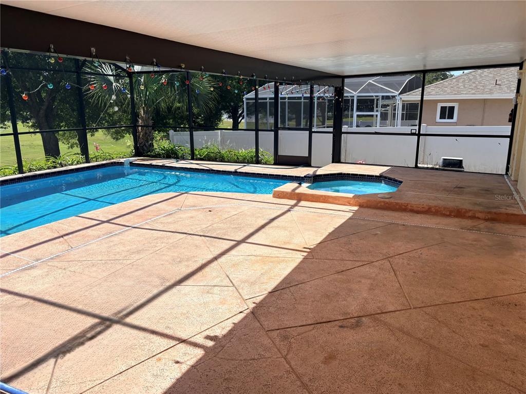 1105 INDIAN RIDGE TRAIL E gallery image #3