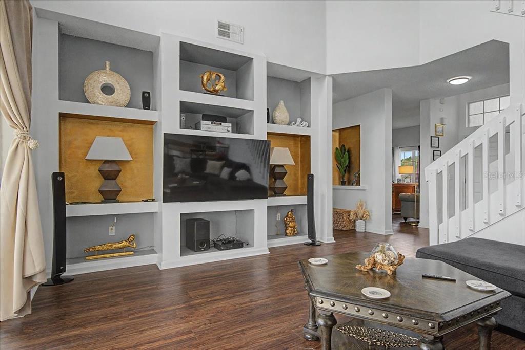 5039 HEATHERLAKE TERRACE gallery image #10