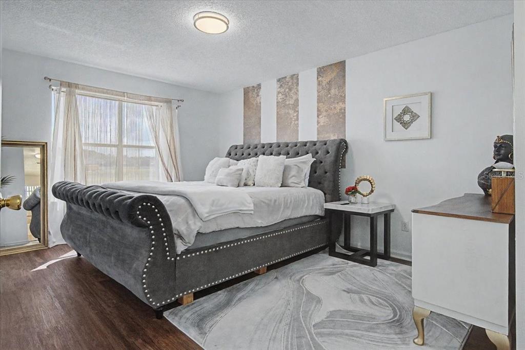 5039 HEATHERLAKE TERRACE gallery image #19