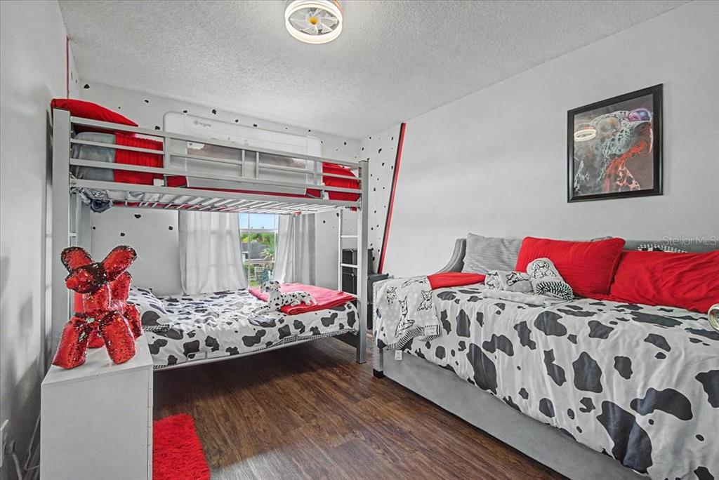 5039 HEATHERLAKE TERRACE gallery image #26