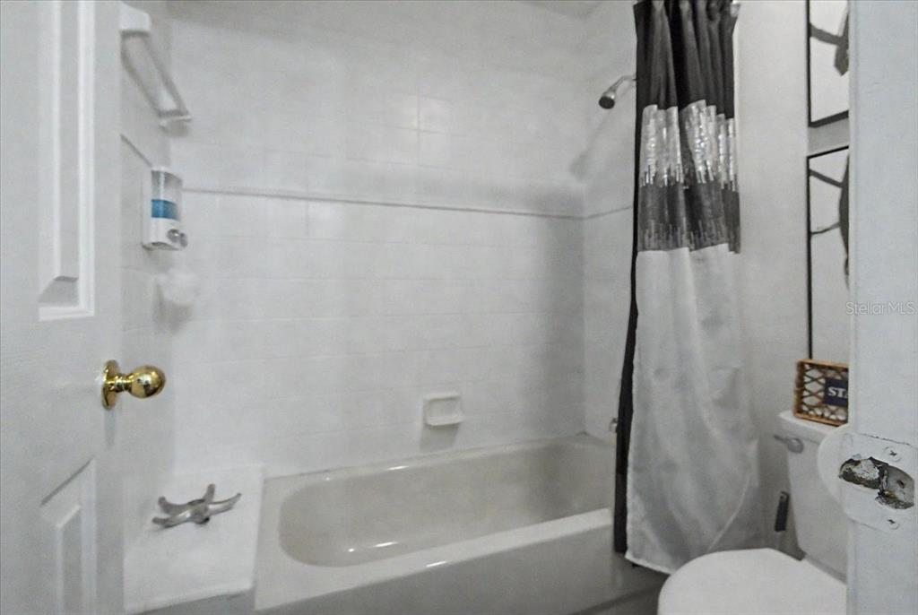 5039 HEATHERLAKE TERRACE gallery image #29