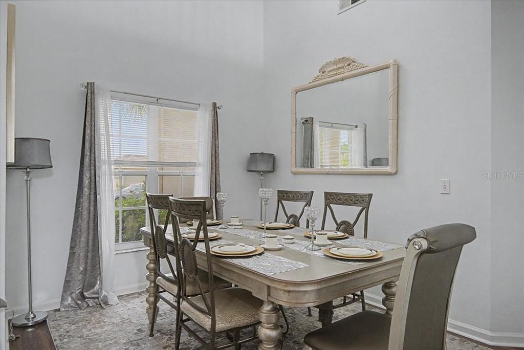 5039 HEATHERLAKE TERRACE gallery image #5