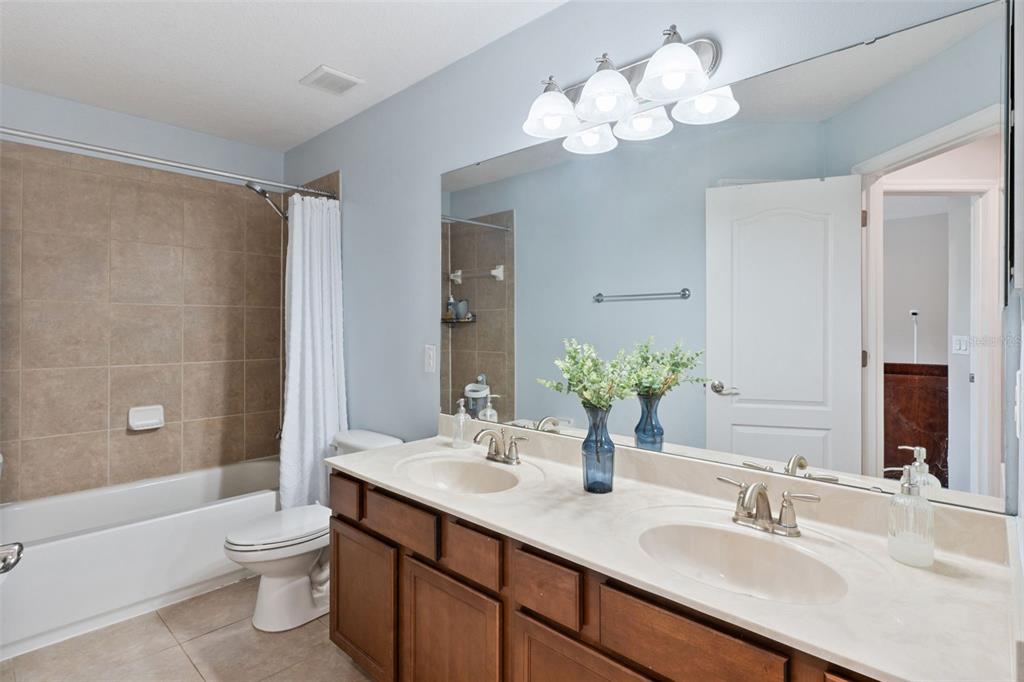 2708 PEPPER LANE gallery image #27