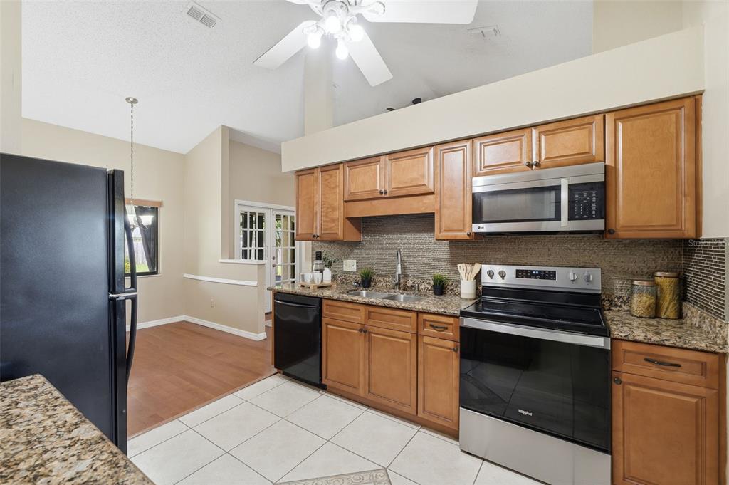 20753 MAXIM PARKWAY gallery image #12