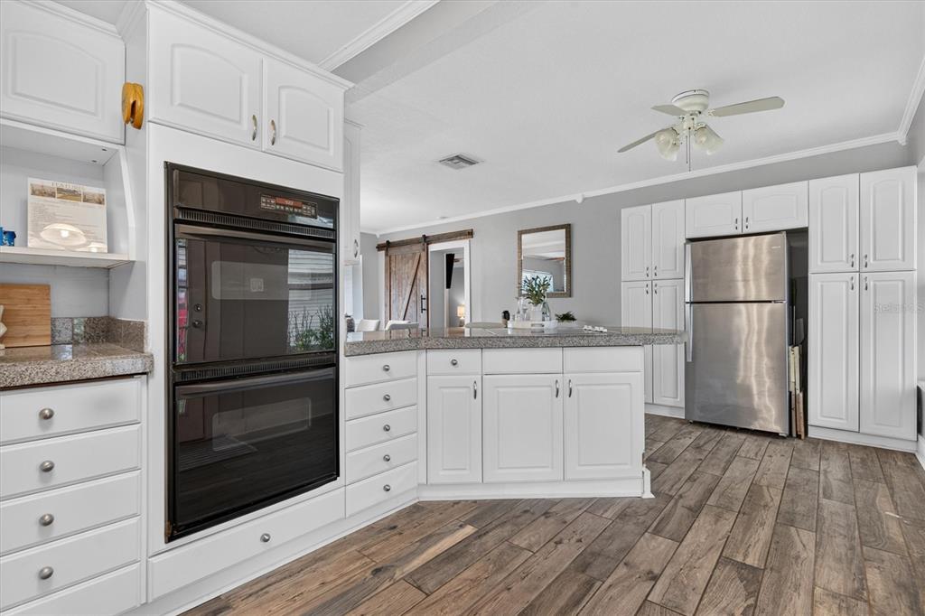 3701 VIRGINIA DRIVE gallery image #16