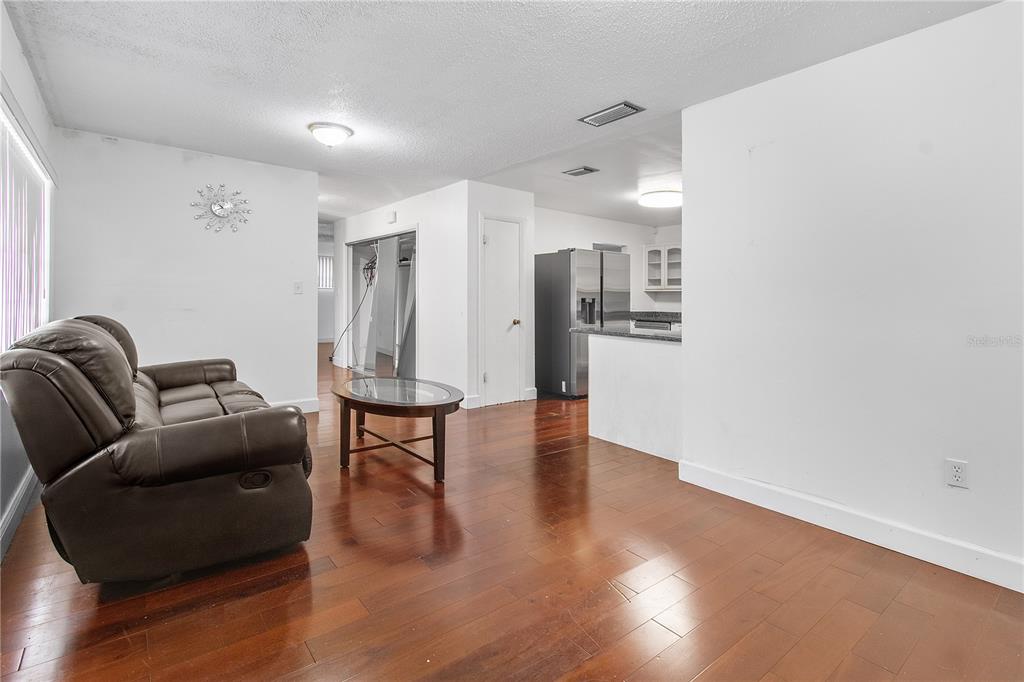 1700 NEEDLEWOOD LANE gallery image #5