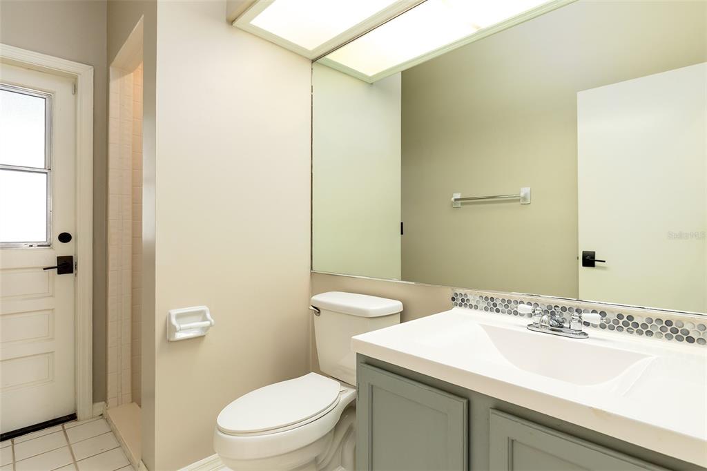 1058 ALMOND TREE CIRCLE gallery image #24