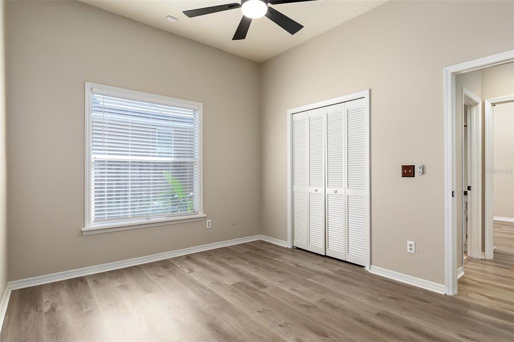 1058 ALMOND TREE CIRCLE gallery image #25