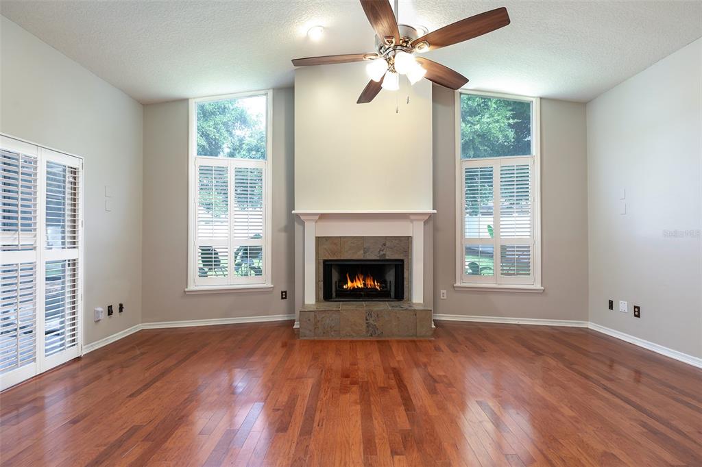 1058 ALMOND TREE CIRCLE gallery image #6