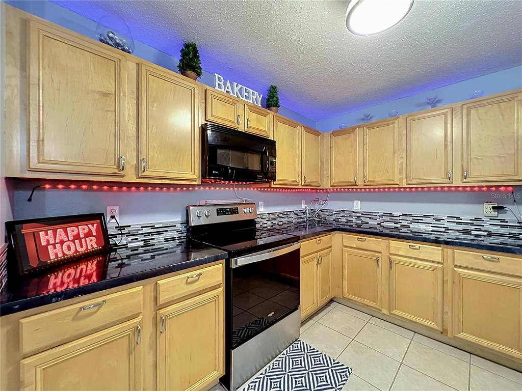 8307 LAINIE LANE gallery image #2