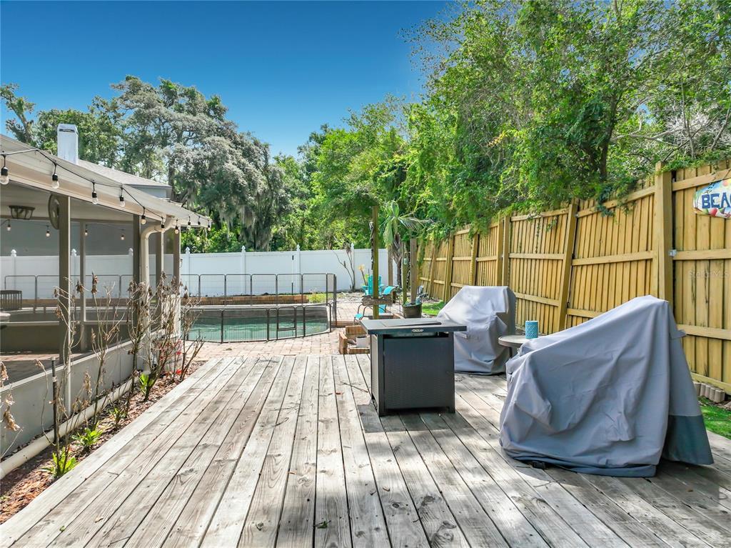 8307 LAINIE LANE gallery image #24
