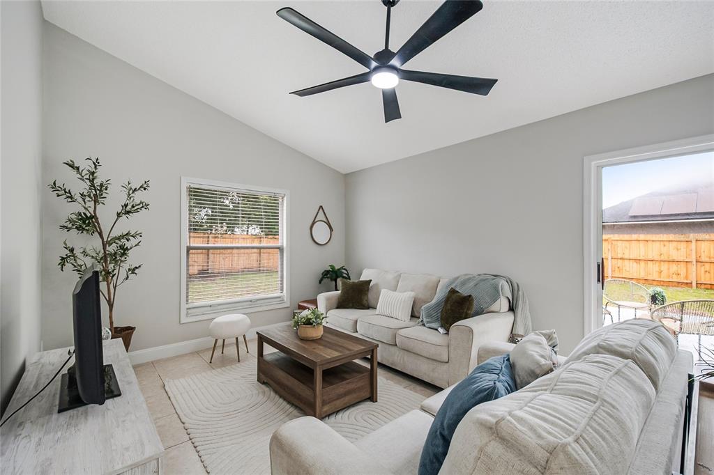 4040 EAGLE FEATHER DRIVE gallery image #11