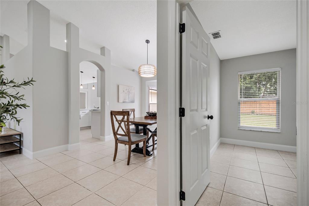 4040 EAGLE FEATHER DRIVE gallery image #20