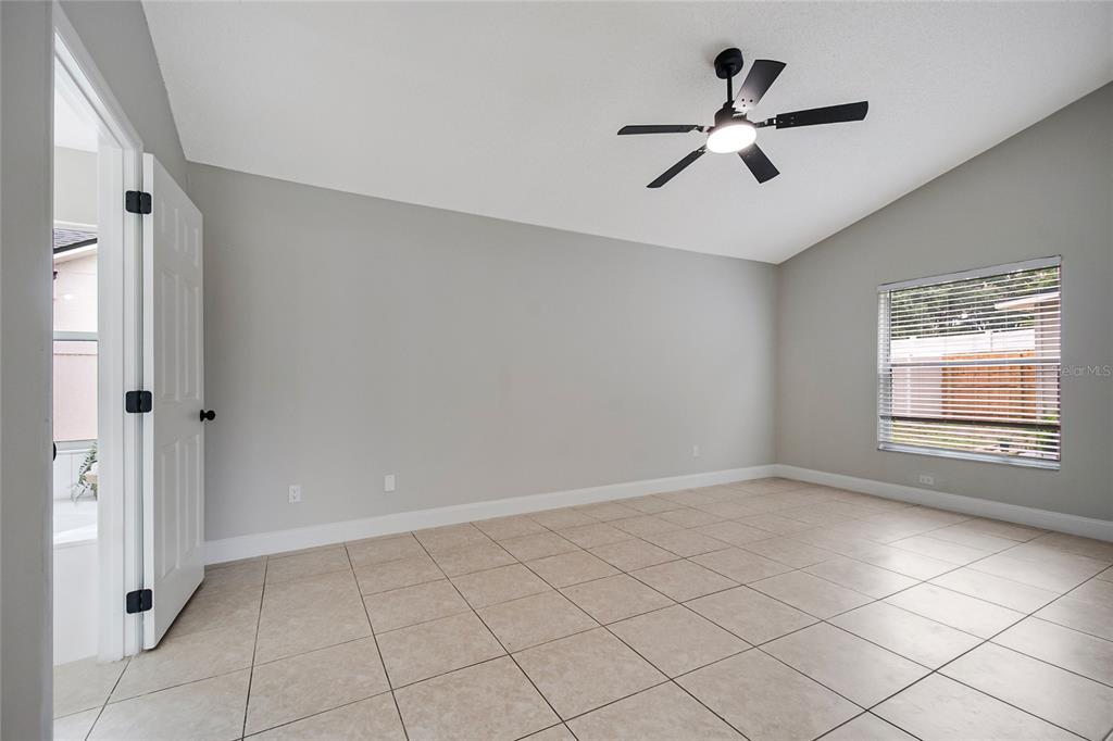 4040 EAGLE FEATHER DRIVE gallery image #26