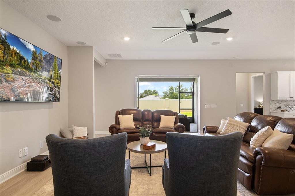 19358 BANFIELD PLACE gallery image #18