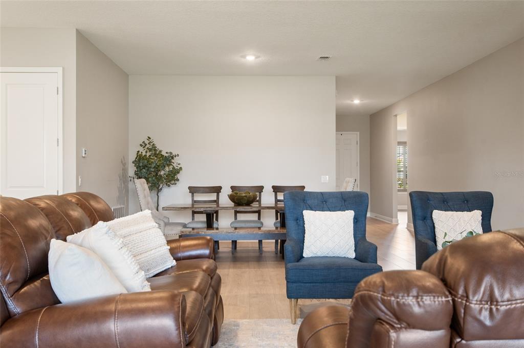 19358 BANFIELD PLACE gallery image #23