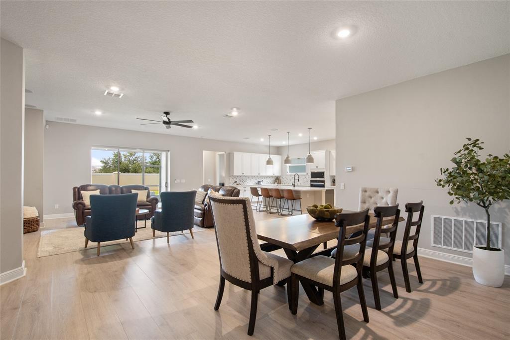 19358 BANFIELD PLACE gallery image #24