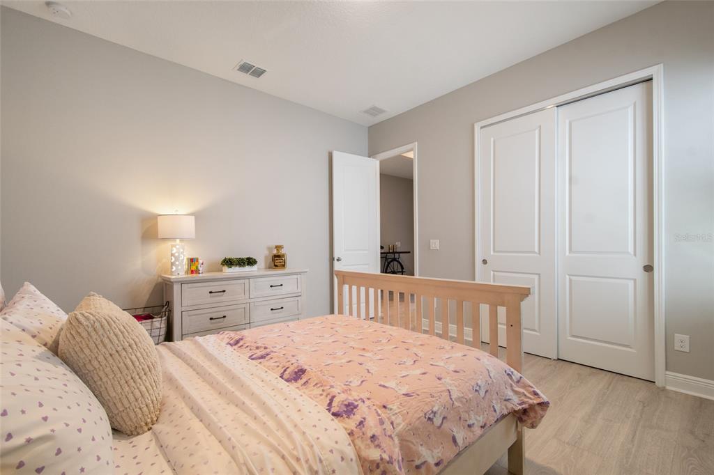 19358 BANFIELD PLACE gallery image #46