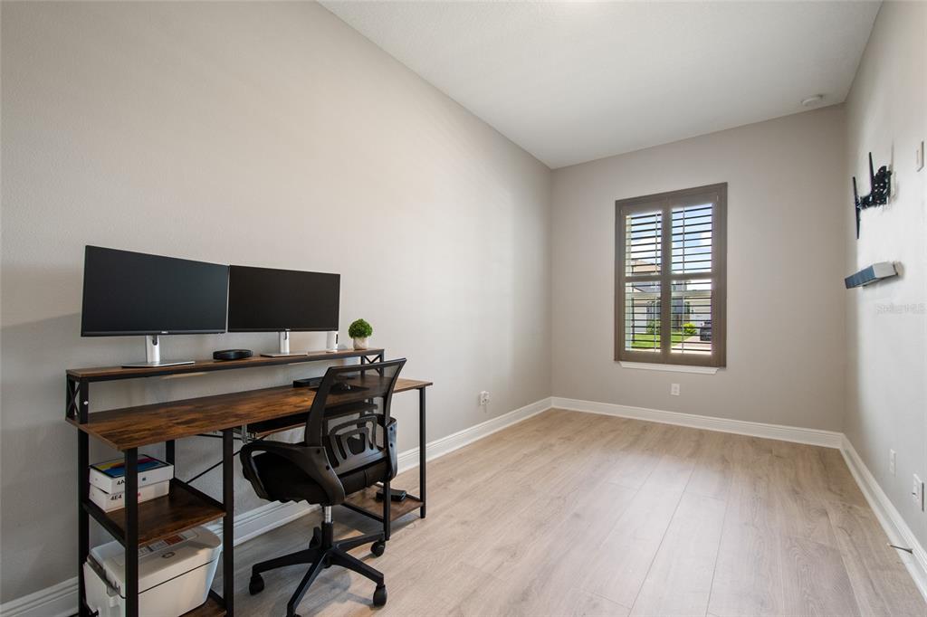 19358 BANFIELD PLACE gallery image #50