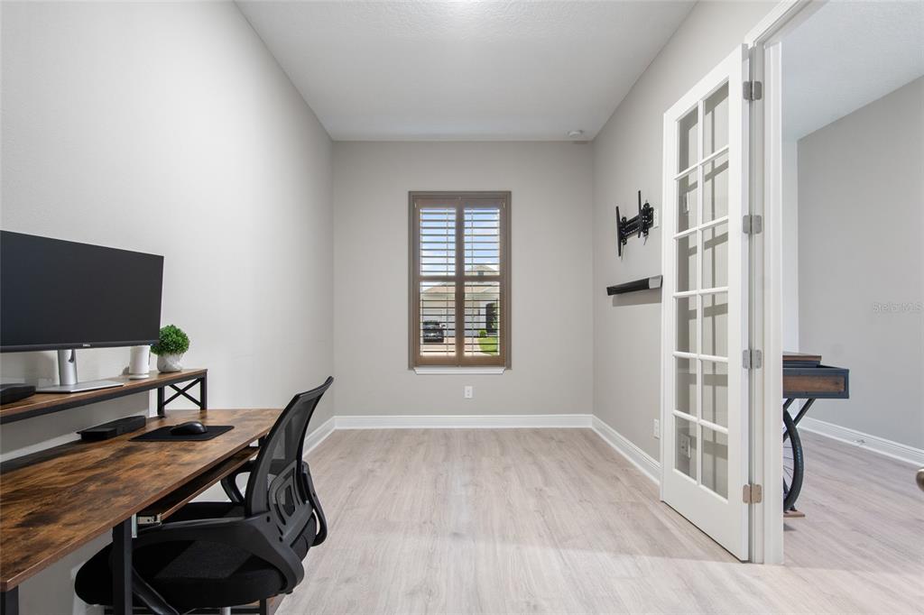 19358 BANFIELD PLACE gallery image #51