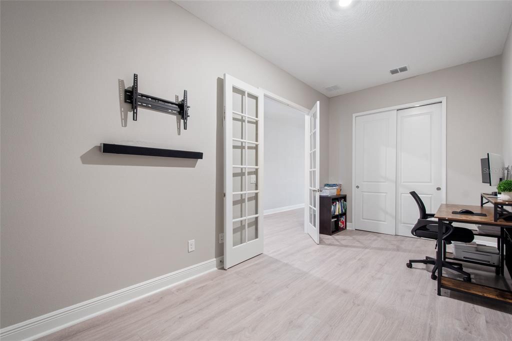19358 BANFIELD PLACE gallery image #52
