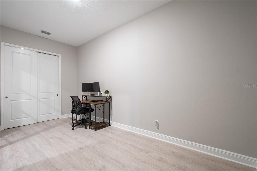 19358 BANFIELD PLACE gallery image #53