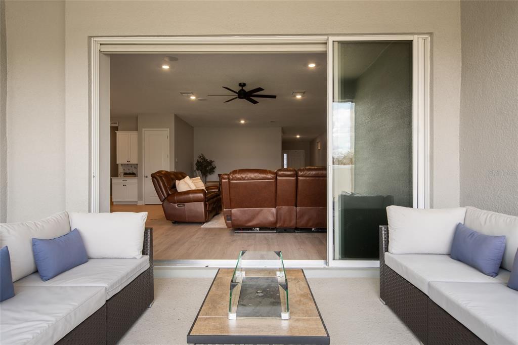 19358 BANFIELD PLACE gallery image #58