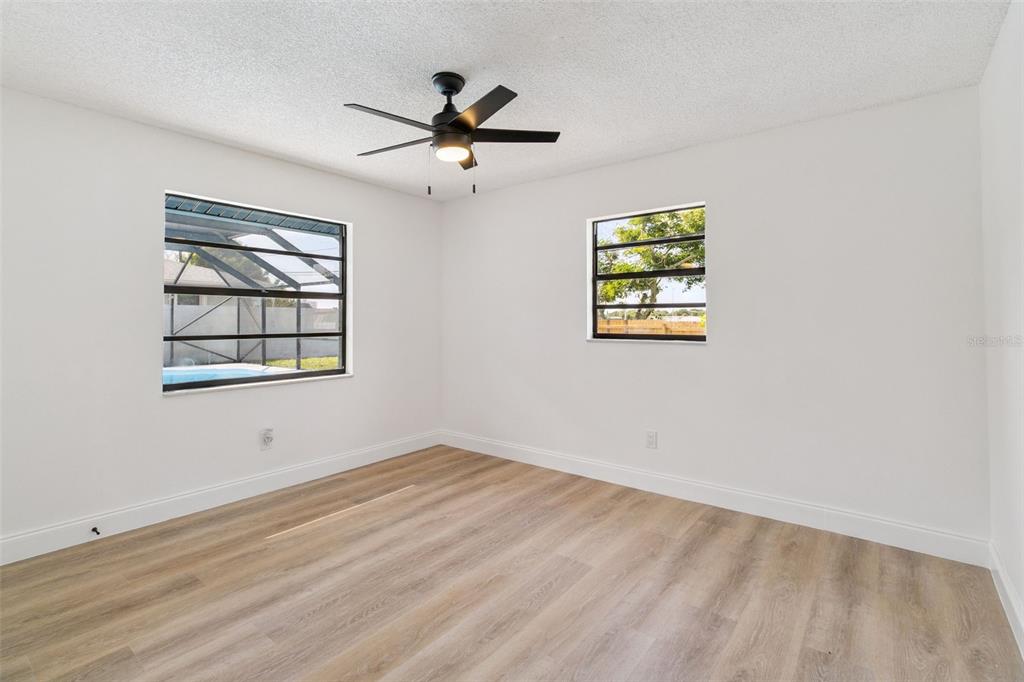 381 E RIVIERA BOULEVARD gallery image #15