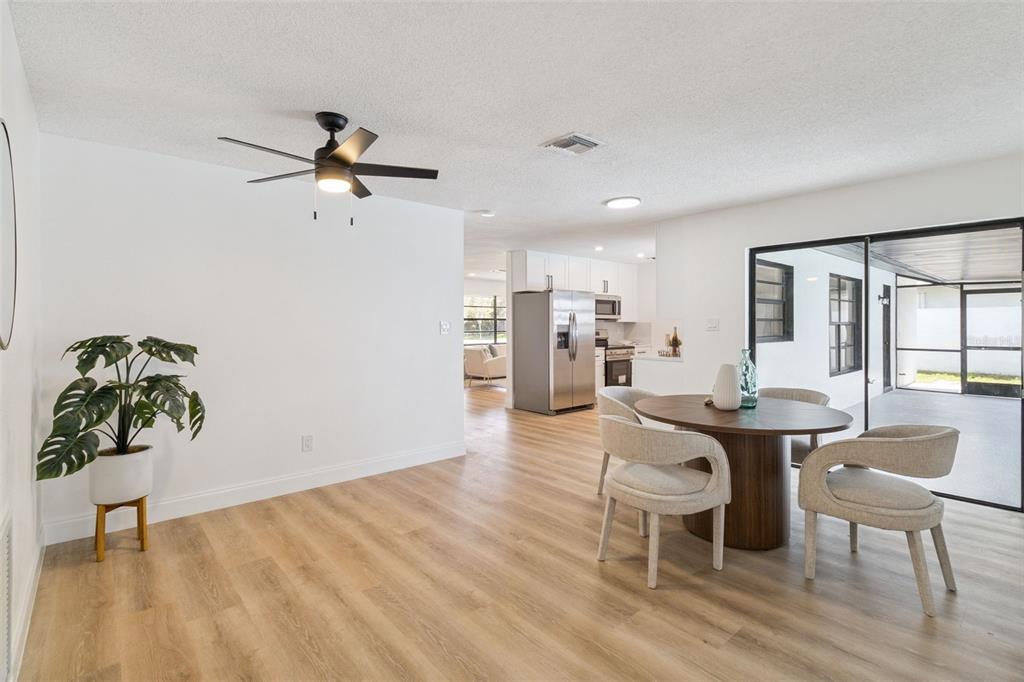 381 E RIVIERA BOULEVARD gallery image #6