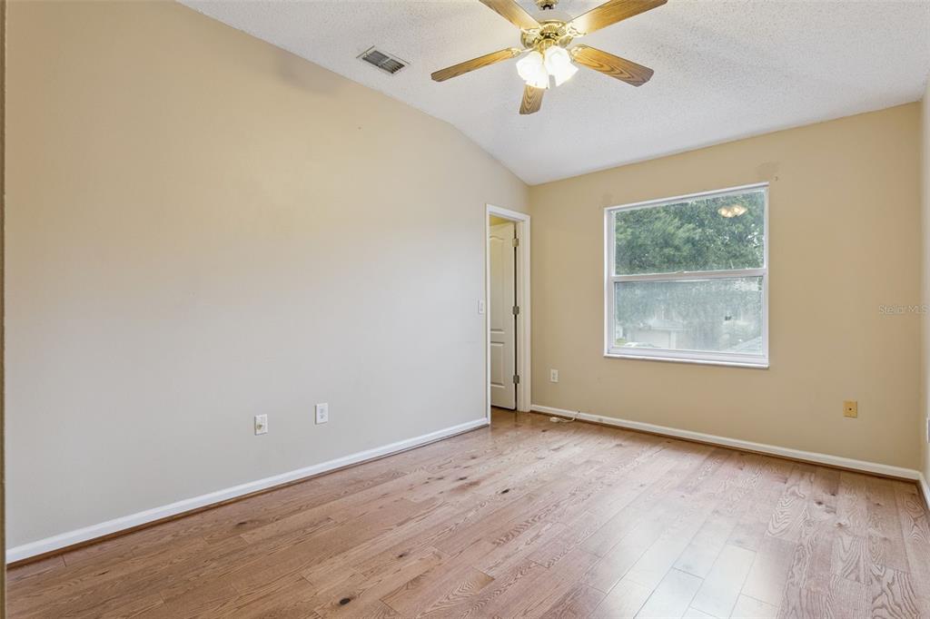 1025 OCEANBREEZE COURT gallery image #30